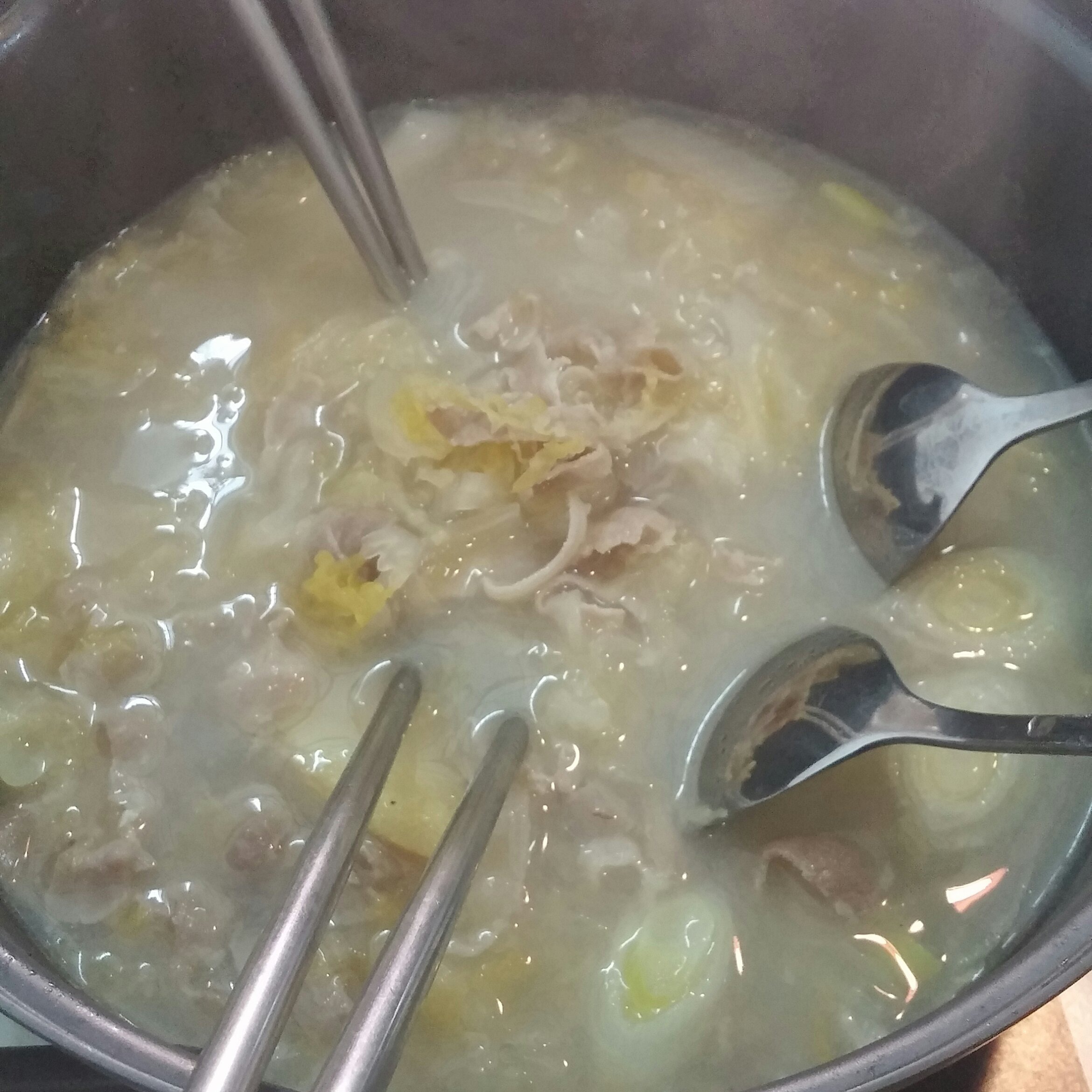 酸菜汆羊肉