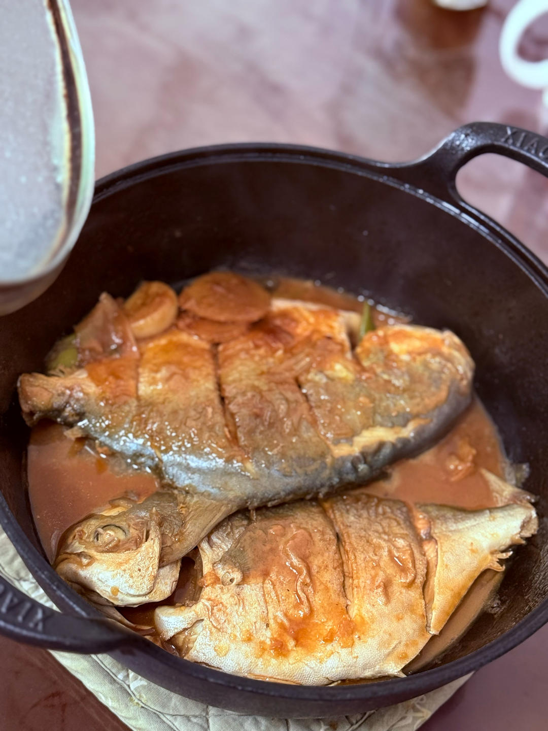 传统中式红烧平鱼