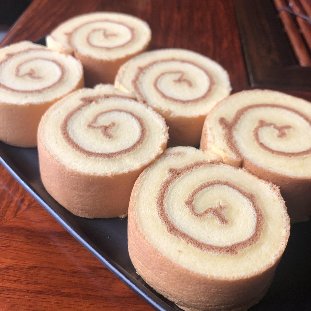 蛋糕卷这样做‼️不掉皮不开裂（小视频食谱）