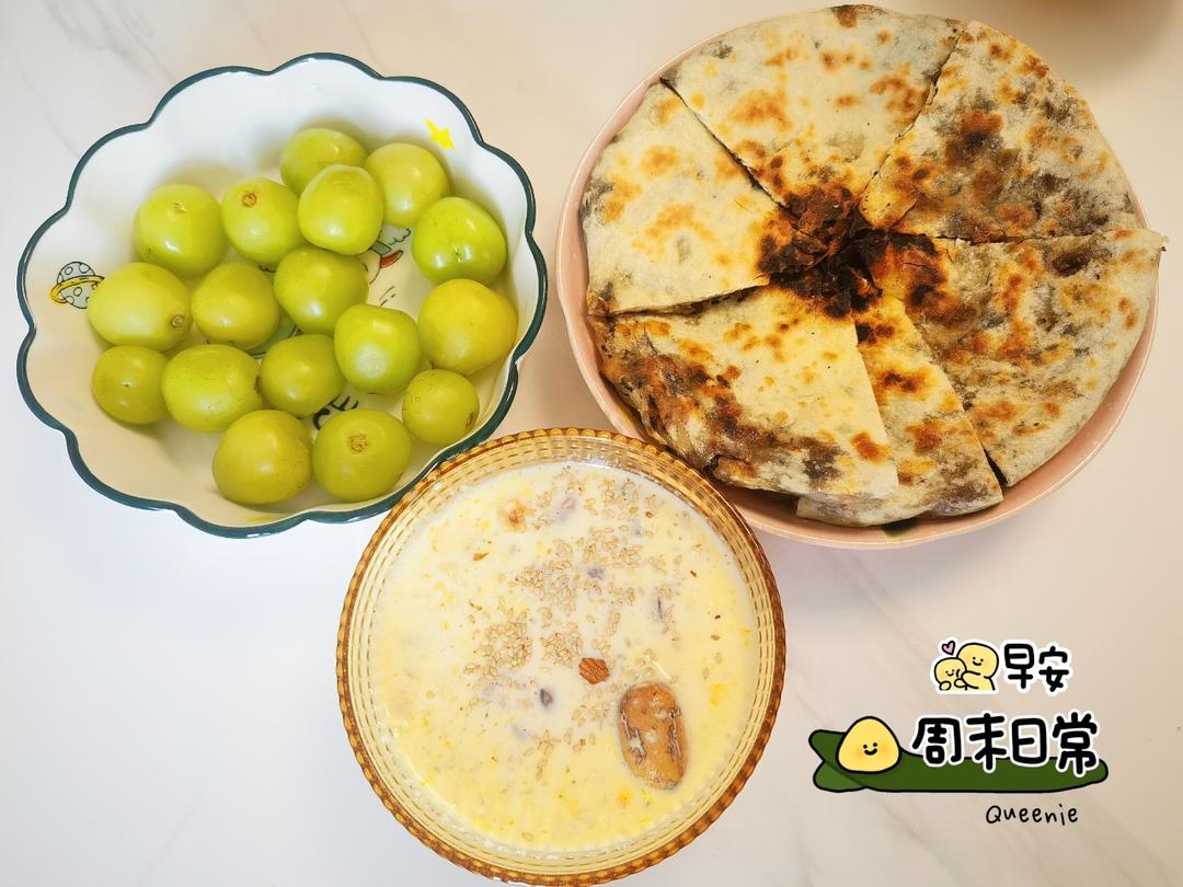 梅干菜五花肉千层饼