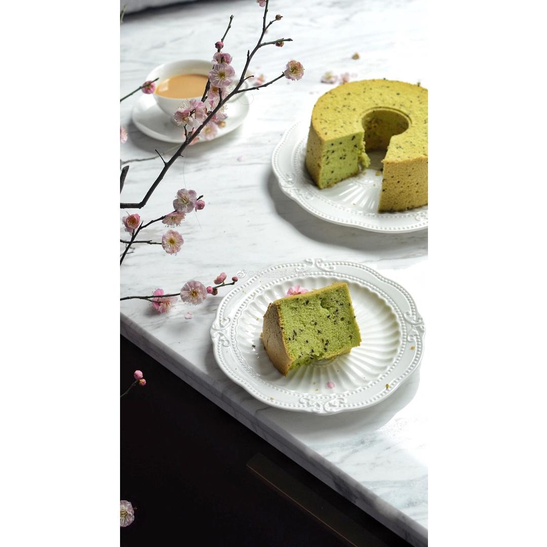 菠菜泥黑芝麻戚风