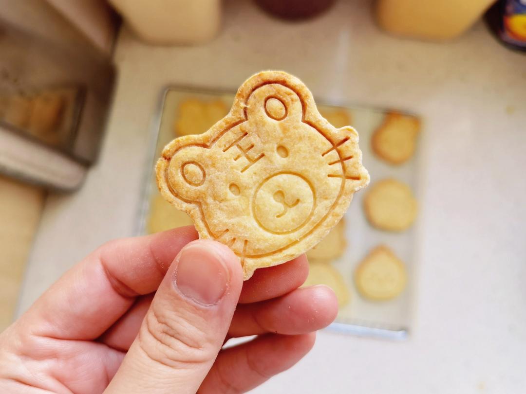 小朋友们超爱的卡通小饼干