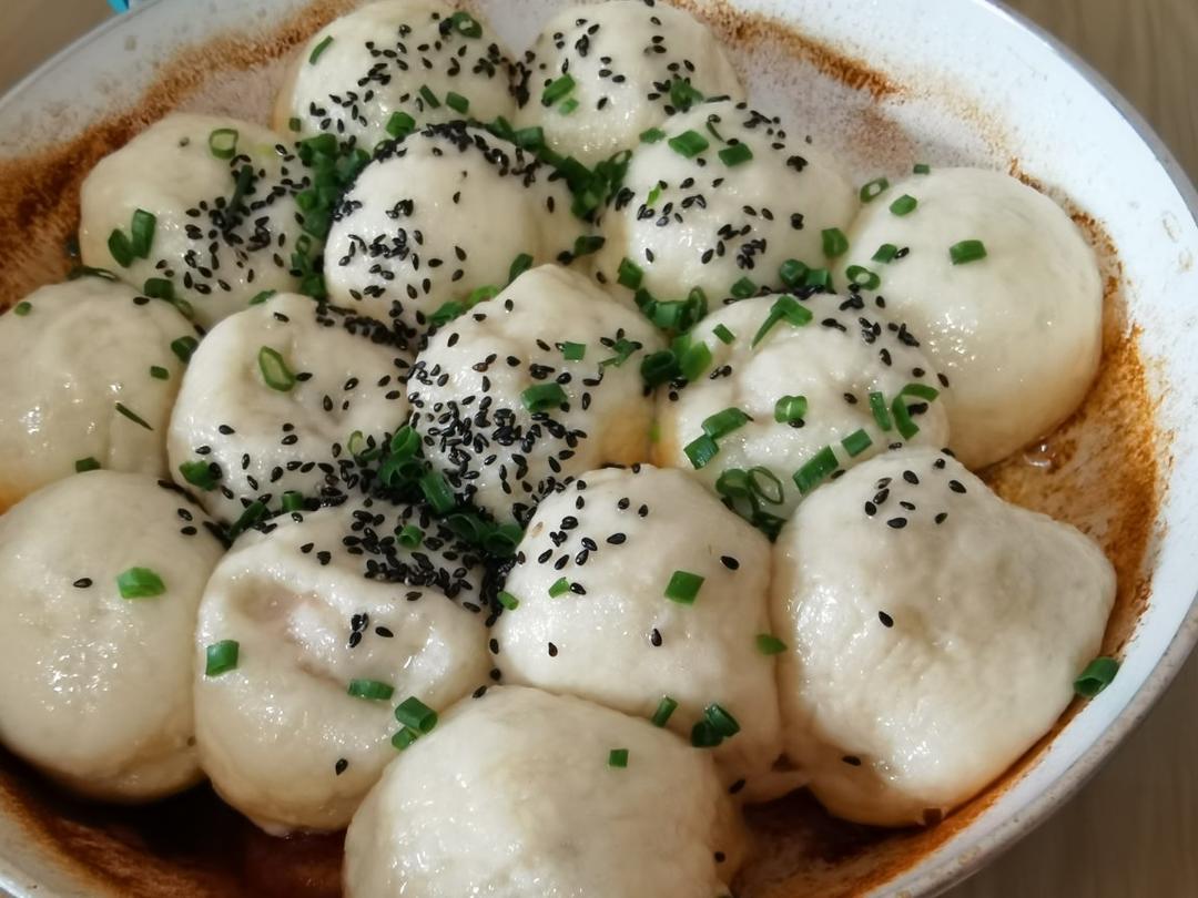 芝麻香葱虾仁生煎包