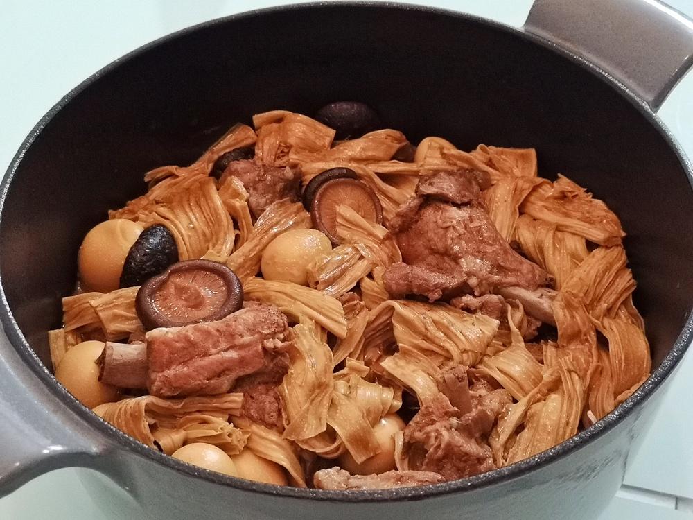 红烧腐竹排骨煲