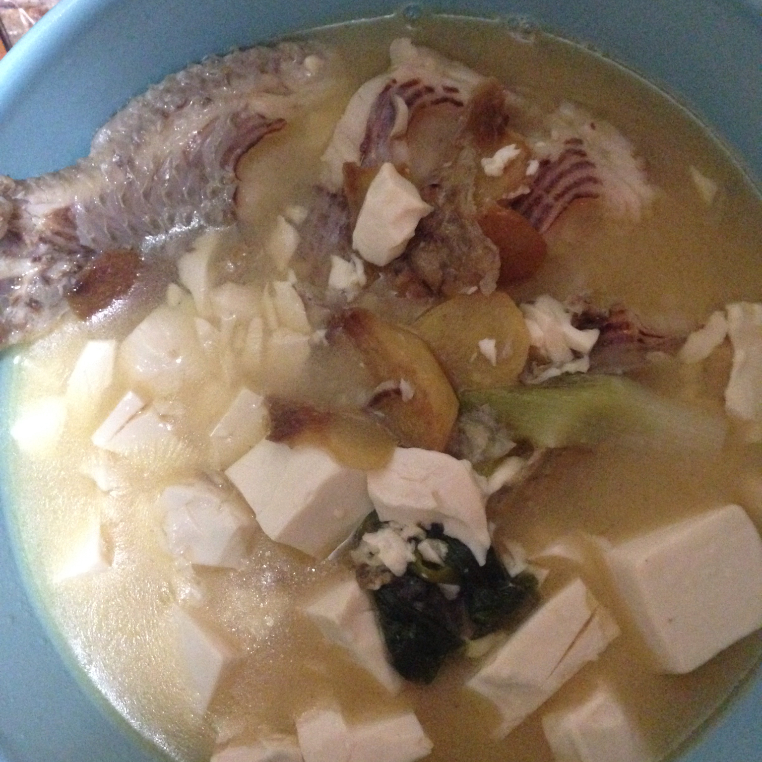 鲫鱼豆腐汤