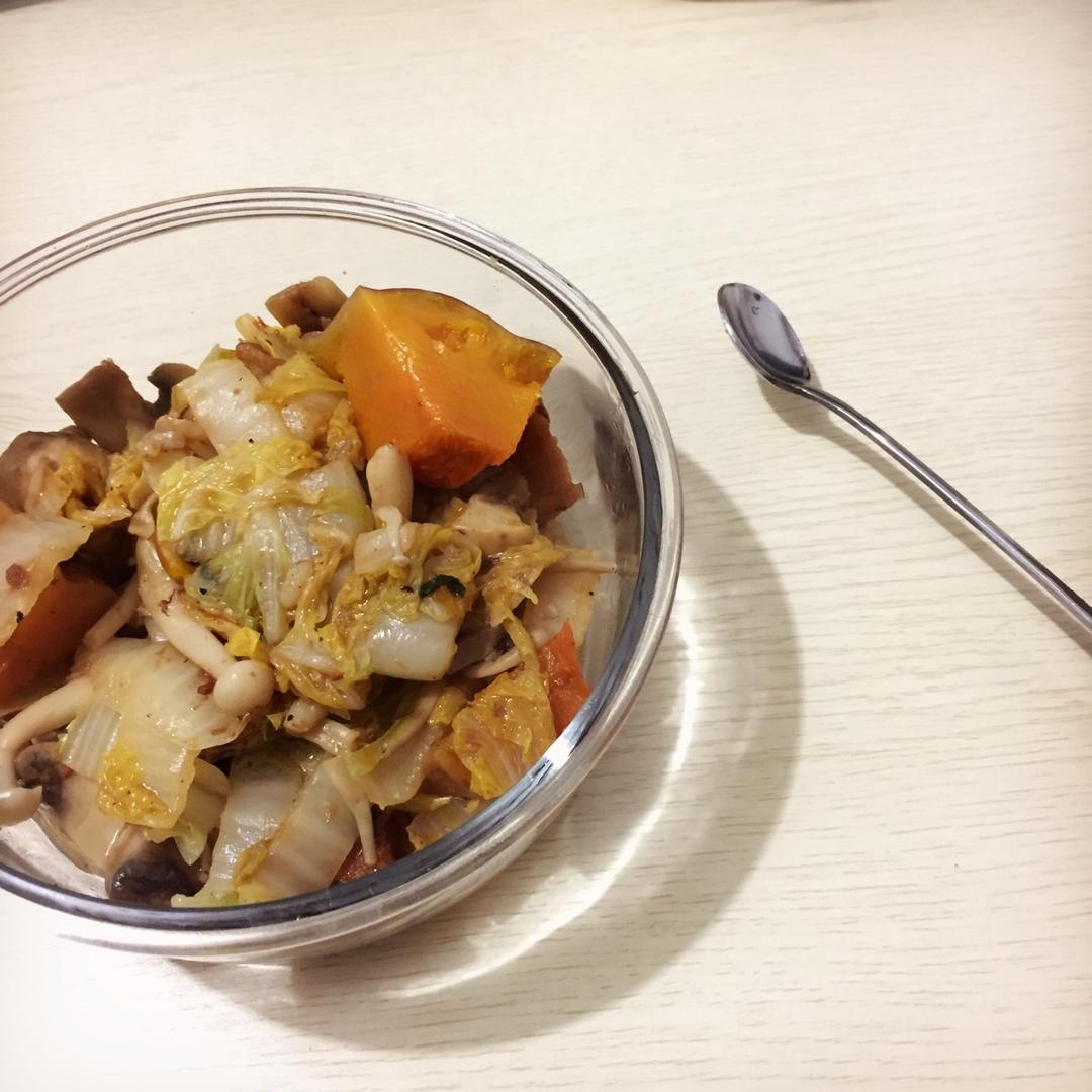 土豆红烧肉炖白菜