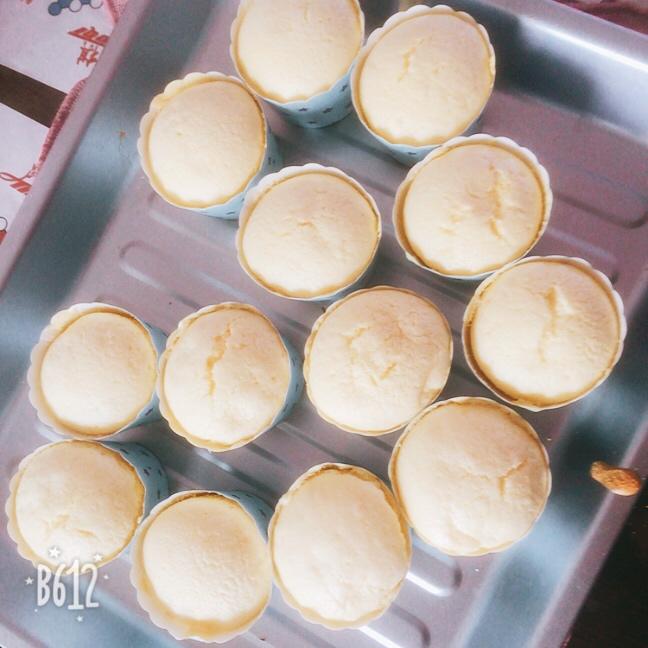 柠檬酸奶纸杯戚风蛋糕