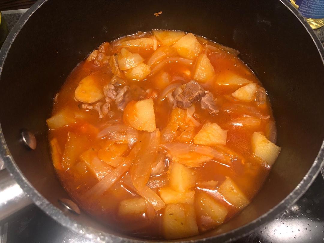 番茄土豆牛腩：比肉还好吃！