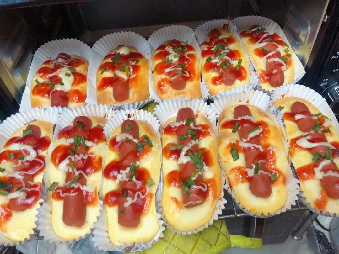热狗香肠面包