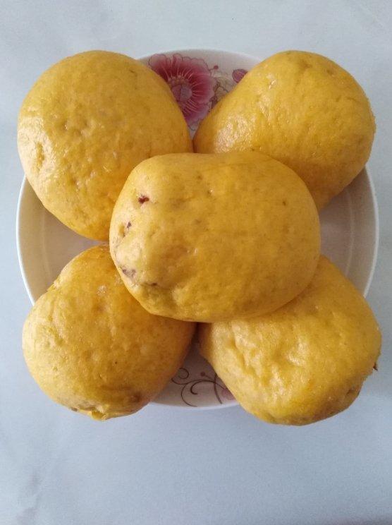 不加水的南瓜豆包