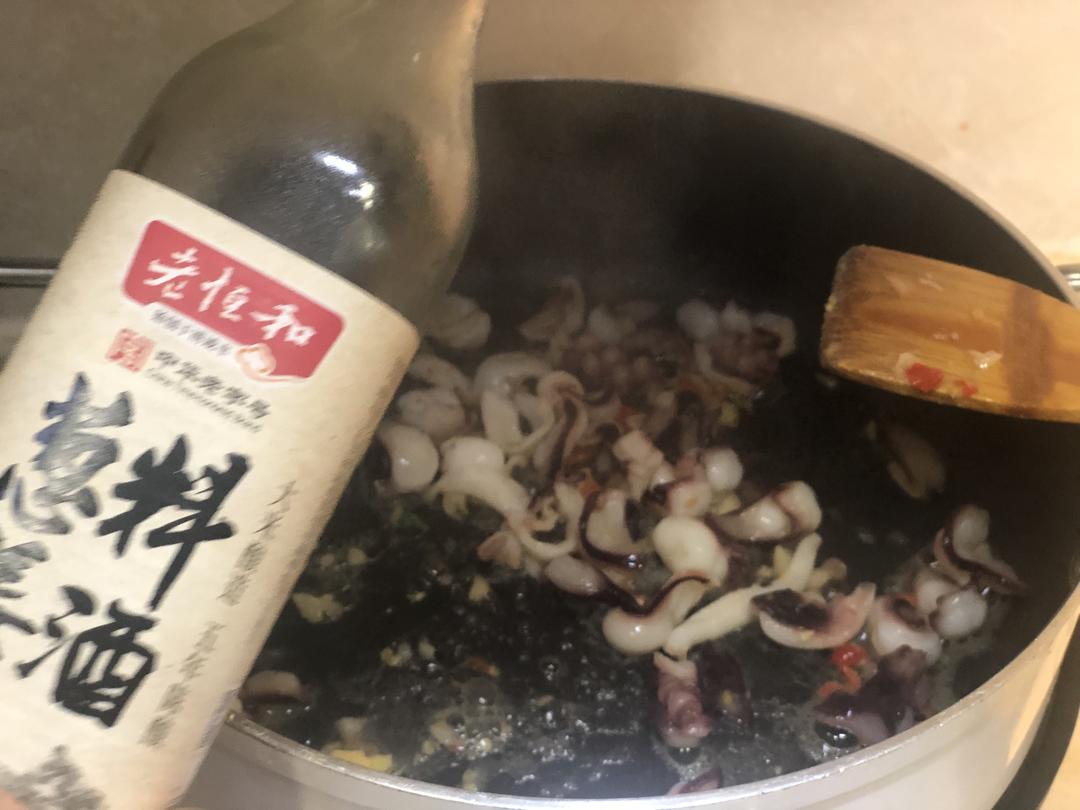 🐙章鱼足家常炒面，一整条大章鱼足！的做法 步骤8