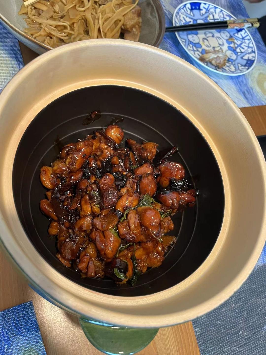 正宗台式三杯鸡（零失败！周围朋友全都赞不绝口！ 😁）