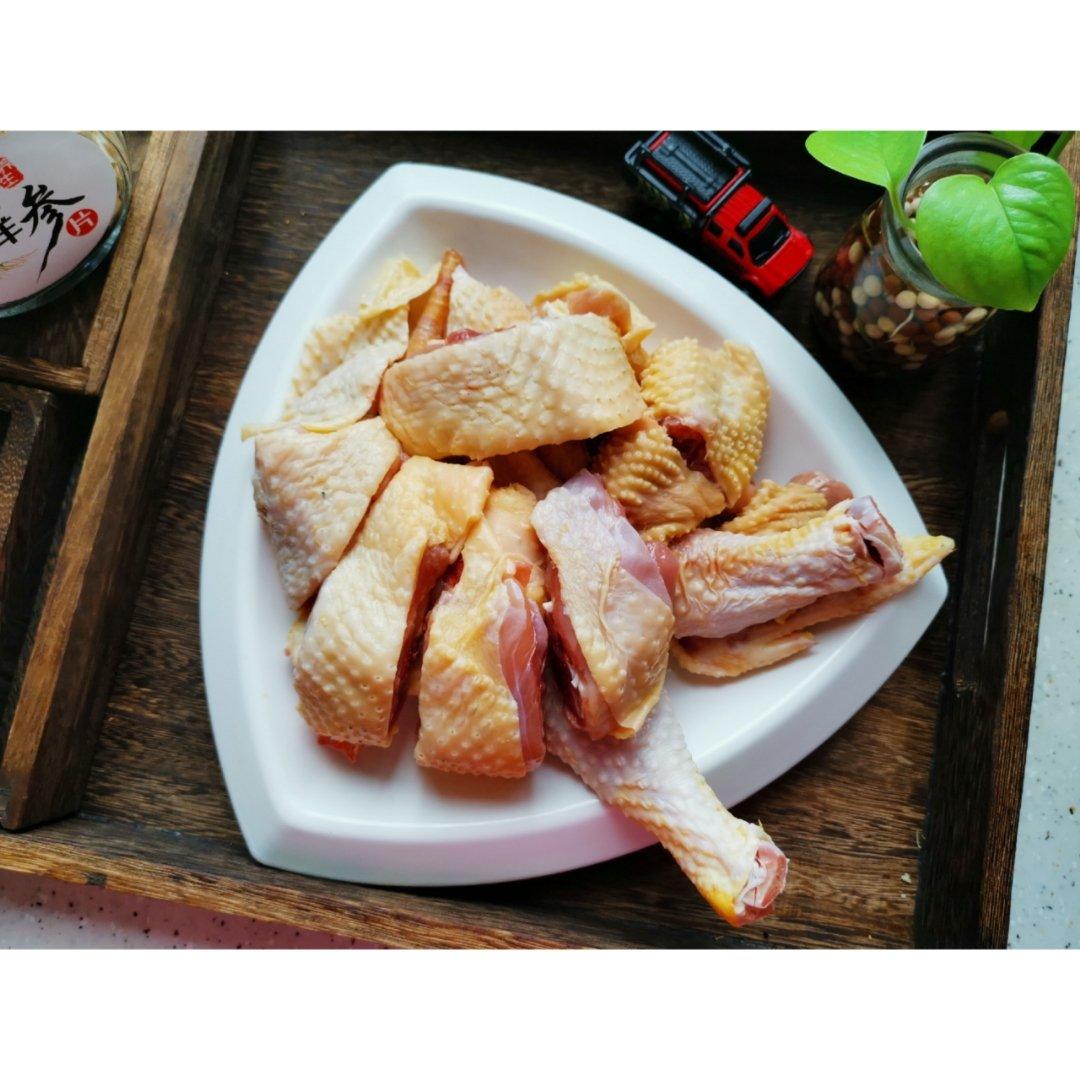 黄芪党参当归炖鸡汤