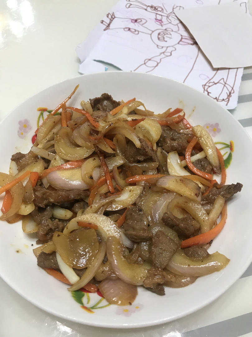 洋葱炒牛肉（简单方便）