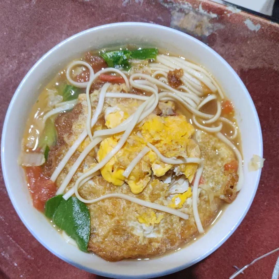 荷包蛋焖面（西红柿鸡蛋面、茄汁面）