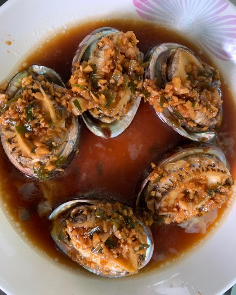 蒜蓉粉丝蒸鲍鱼