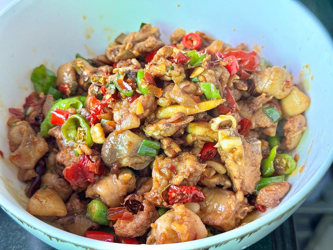 超级下饭的辣炒鸡腿肉