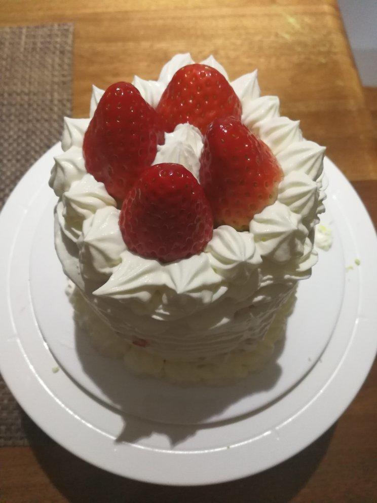 《Tinrry+》草莓奶油蛋糕（8寸配方）