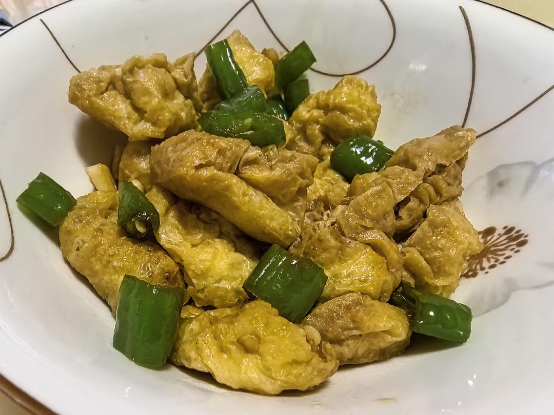 青椒油豆腐——这样做比肉还好吃的油豆腐