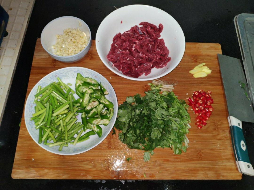 小炒黄牛肉（湘菜）