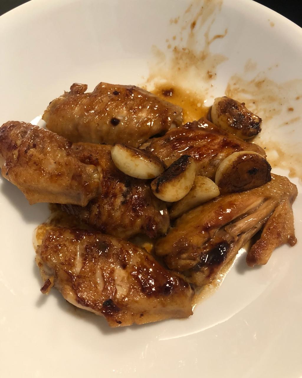 蒜香蚝油鸡翅中