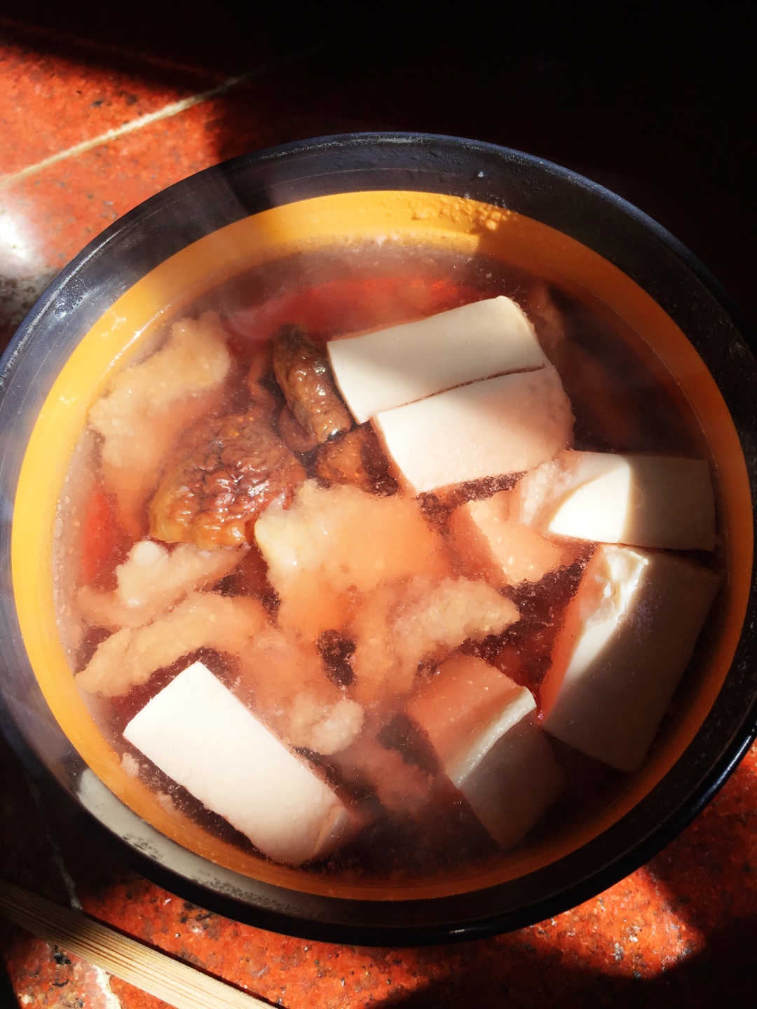 红菇瘦肉豆腐汤的做法