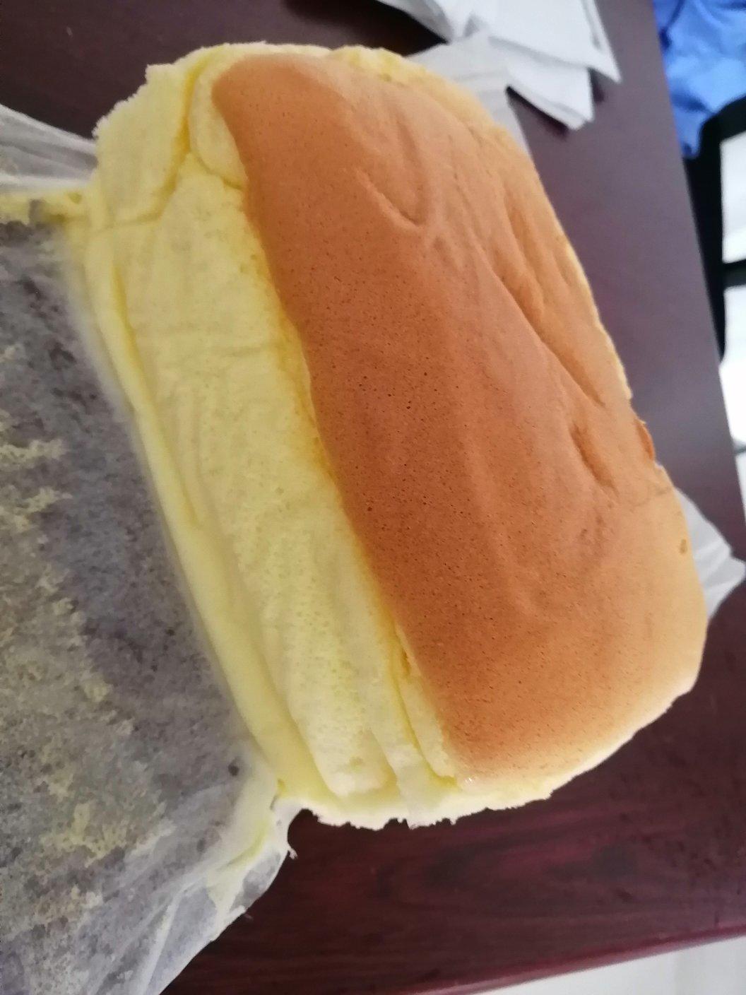 堪比柯基屁股
爆浆芝士🧀古早蛋糕