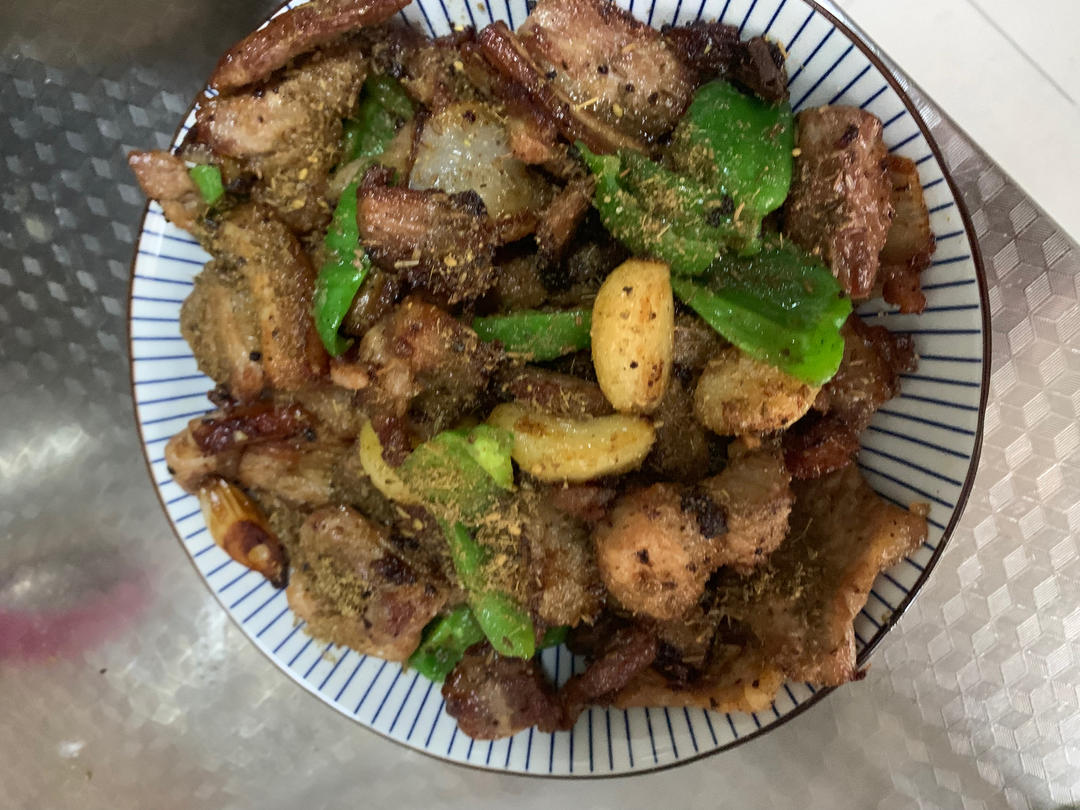 水煮脆皮五花肉