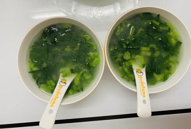 刮油清淡的青菜汤的做法