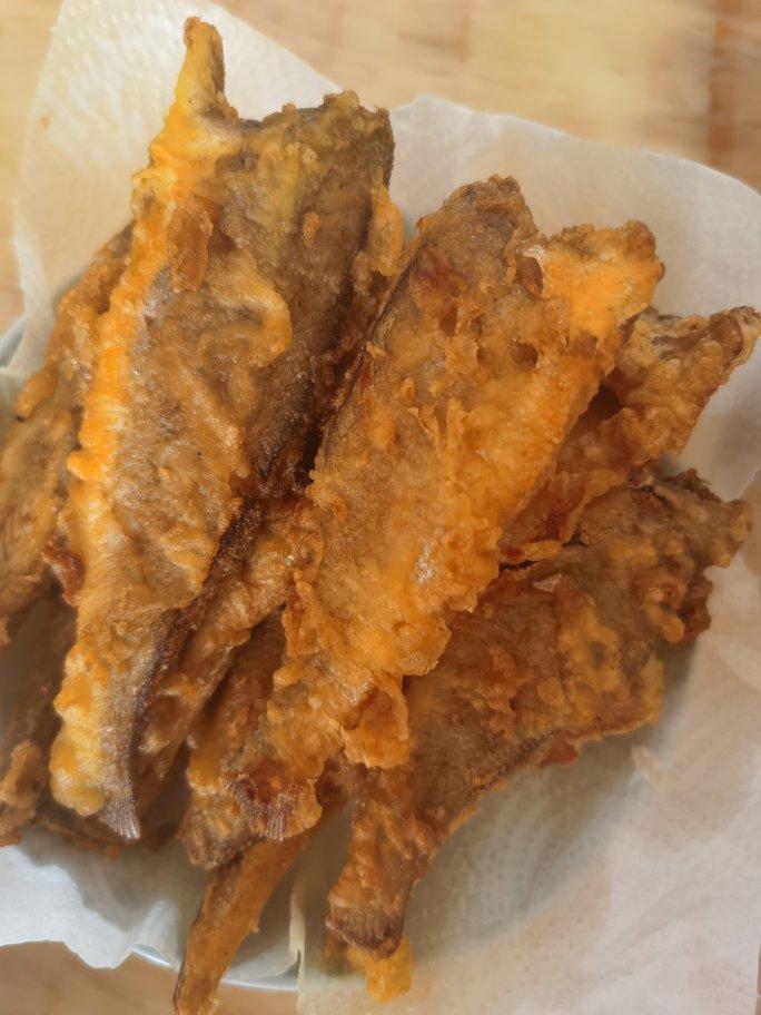 酥炸小黄花鱼