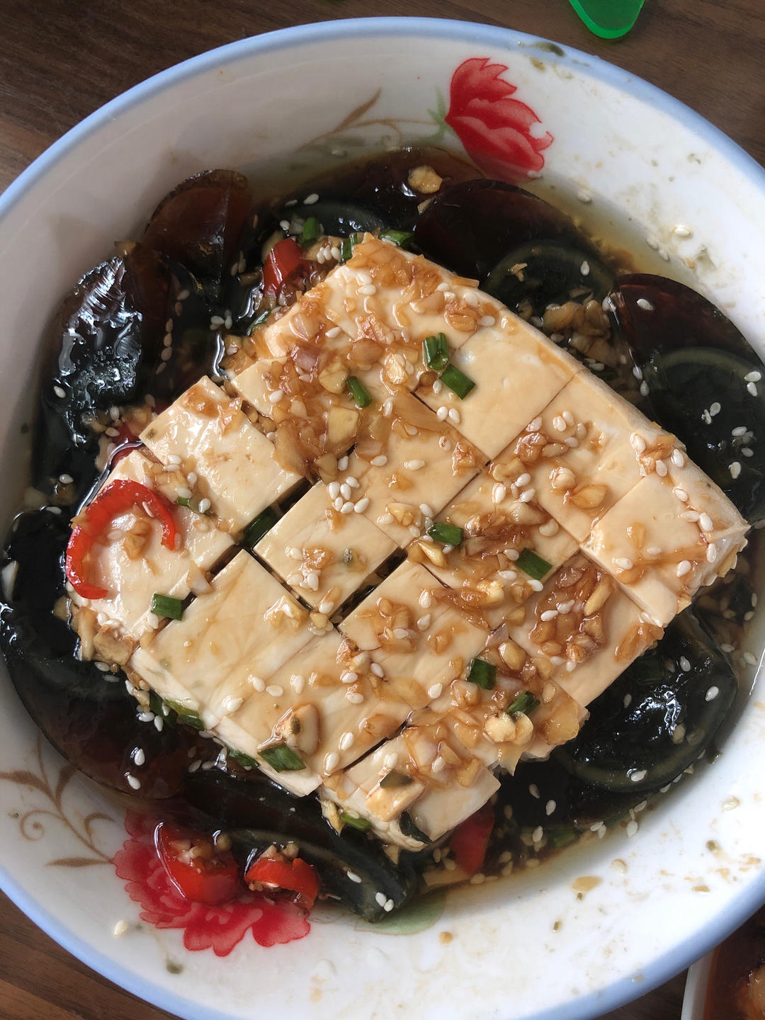 皮蛋拌豆腐