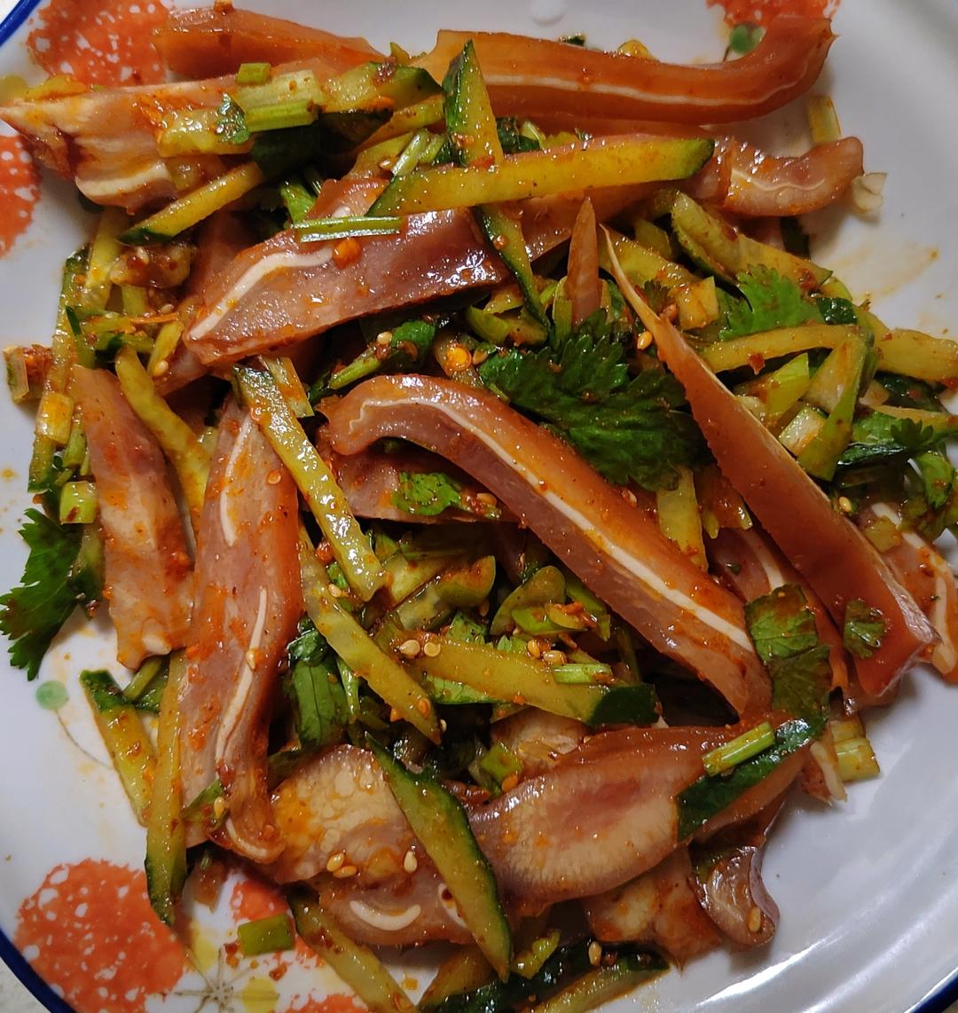 红油耳丝