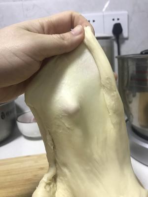 腊肉白菇芝士酸奶包的做法 步骤1