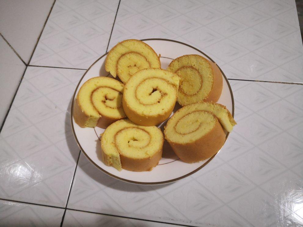 【视频食谱】原味基础蛋糕卷