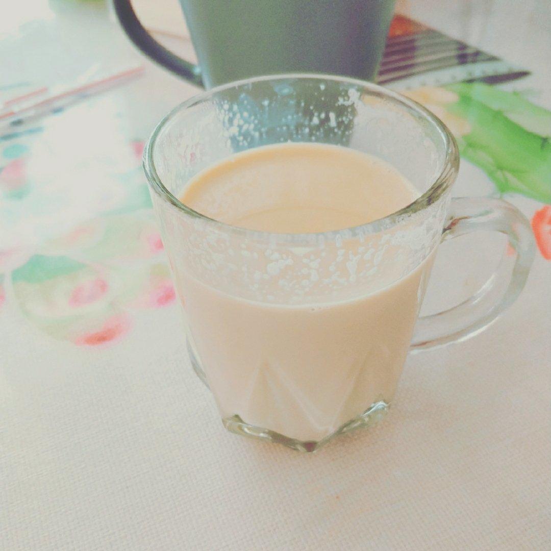 手煮奶茶