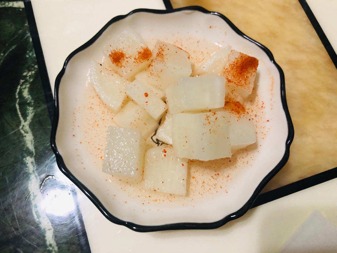 韩式炸鸡店腌萝卜