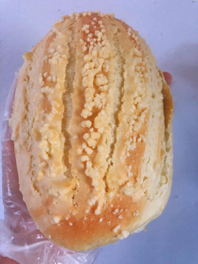 芋泥咸蛋黄软欧包