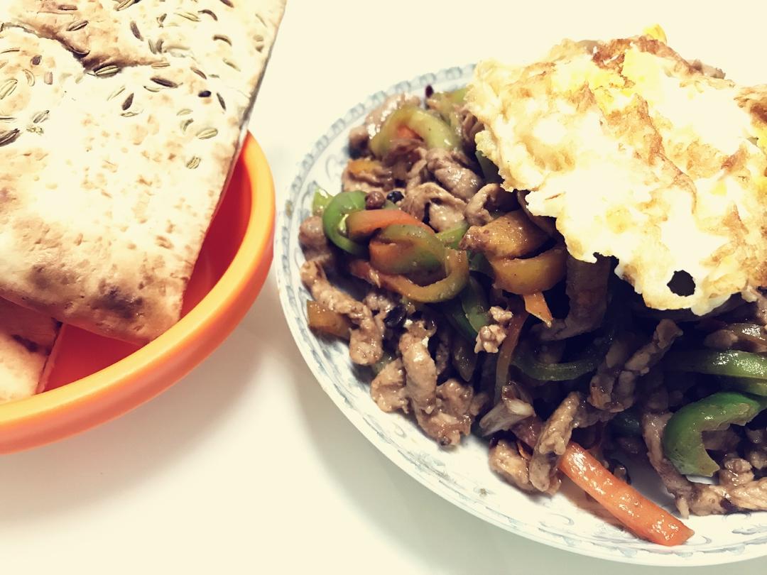 老派豆豉青椒肉丝夹饼