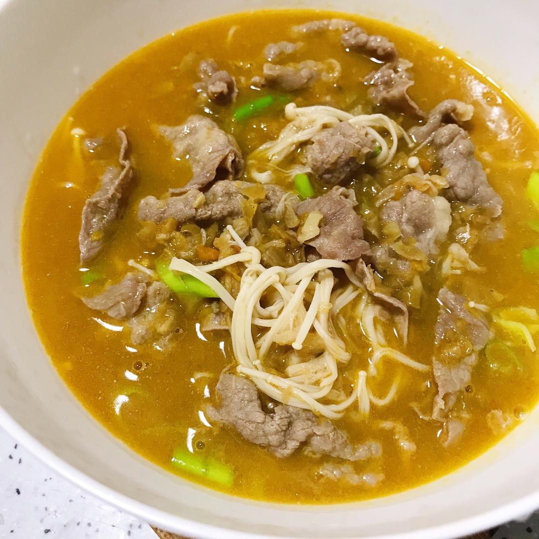 酸汤肥牛