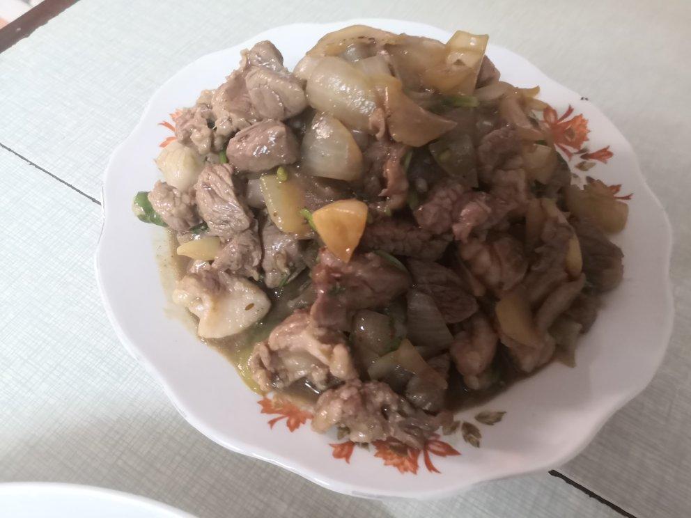 家常孜然洋葱炒羊肉