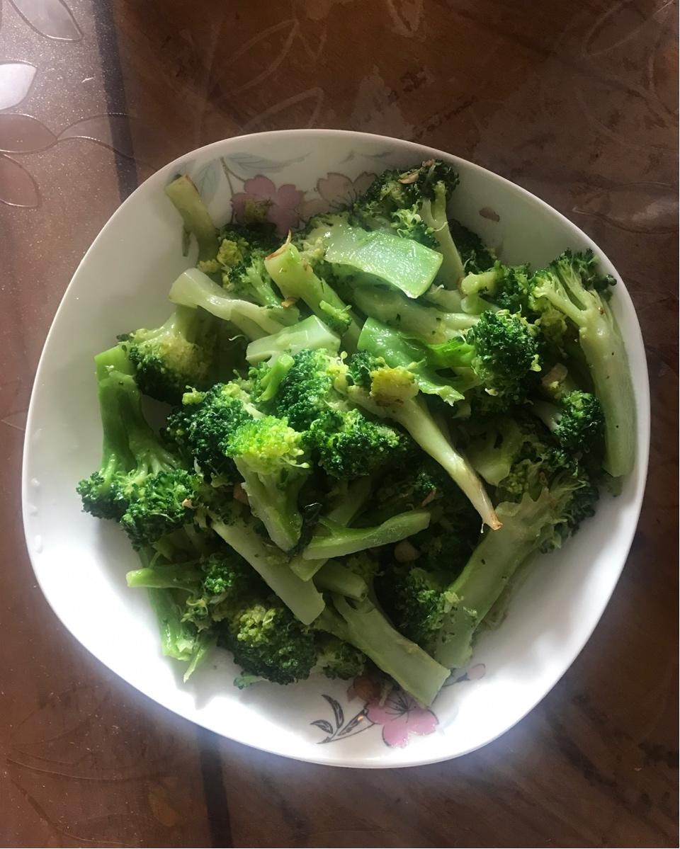 清炒西兰花