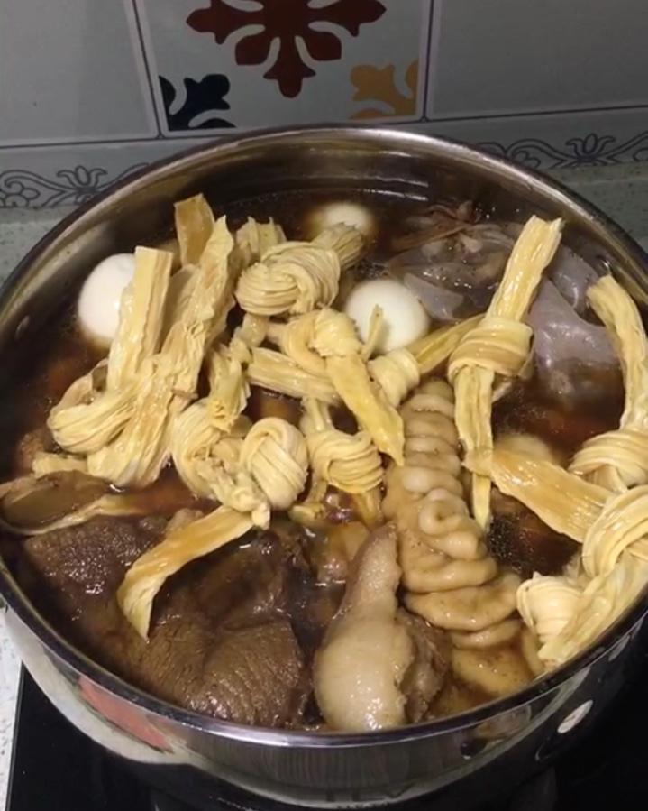 堂妈小厨——卤大肠