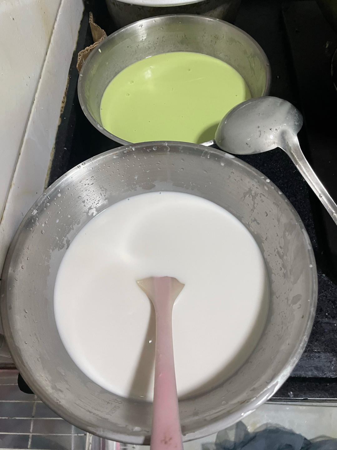椰浆斑斓糕（还可以做成彩色千层糕！紫薯，百香果等等各种口味都行）