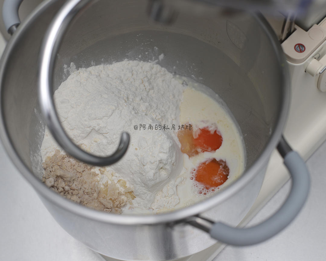 纯奶手撕吐司的做法 步骤1