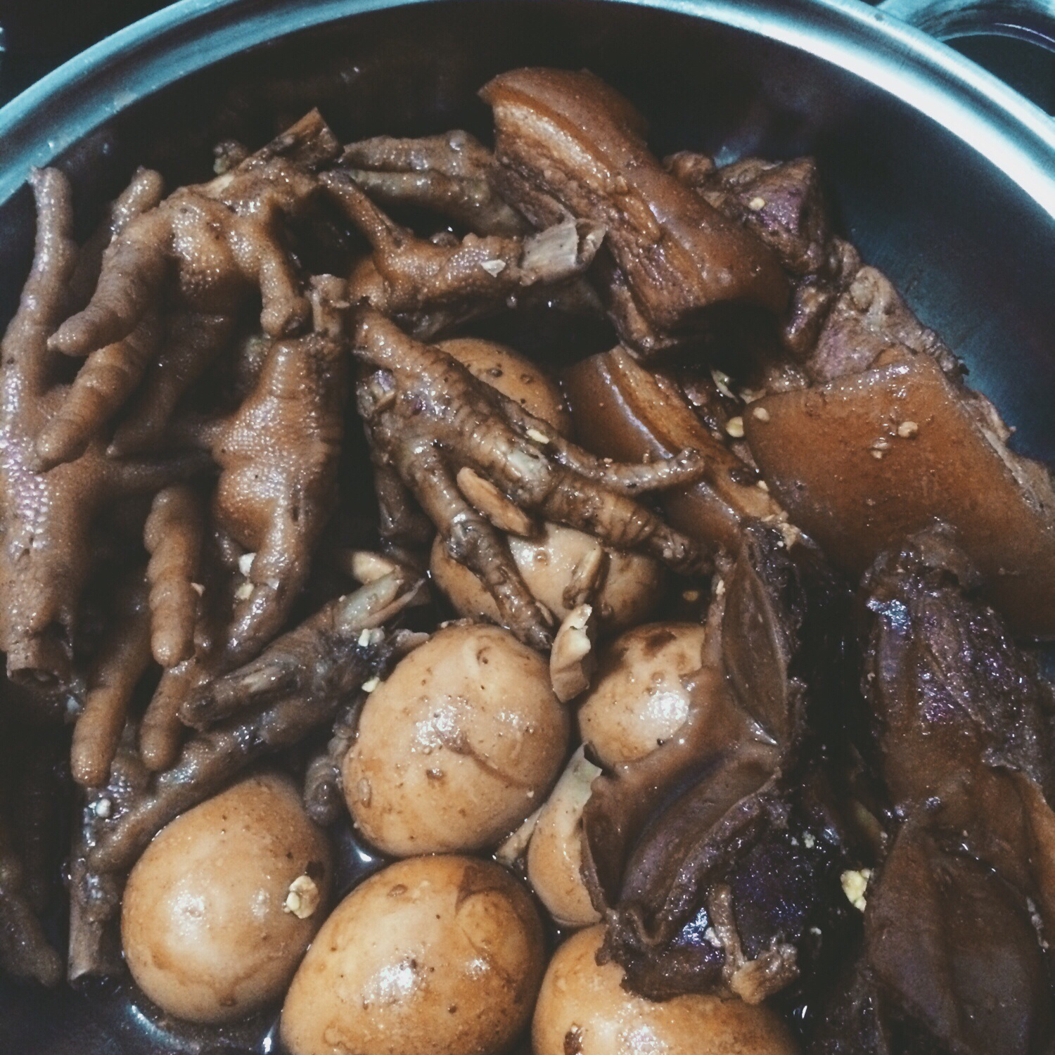 传统家乡卤味（卤五花肉、鸡爪、鸭胗等）