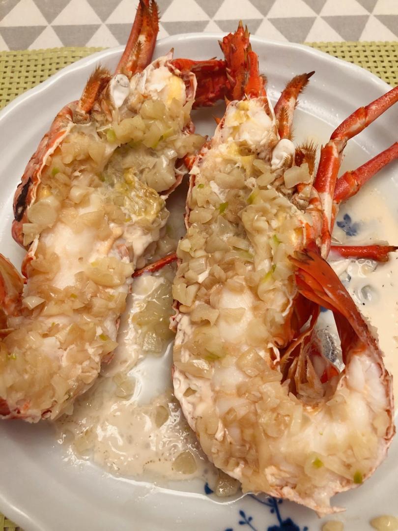 蒜蓉粉丝蒸小青龙虾