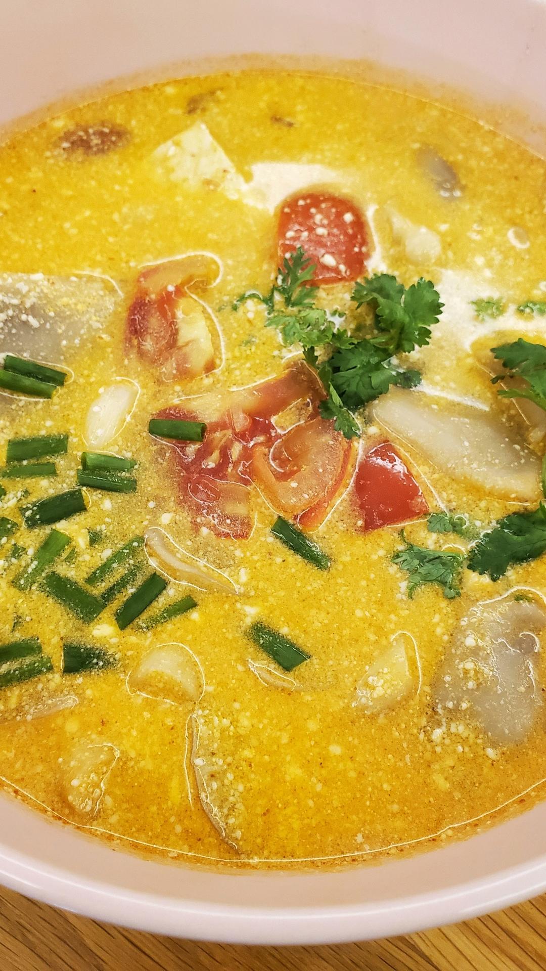 被夸爆的冬阴功汤【泰国学厨】超级好操作！