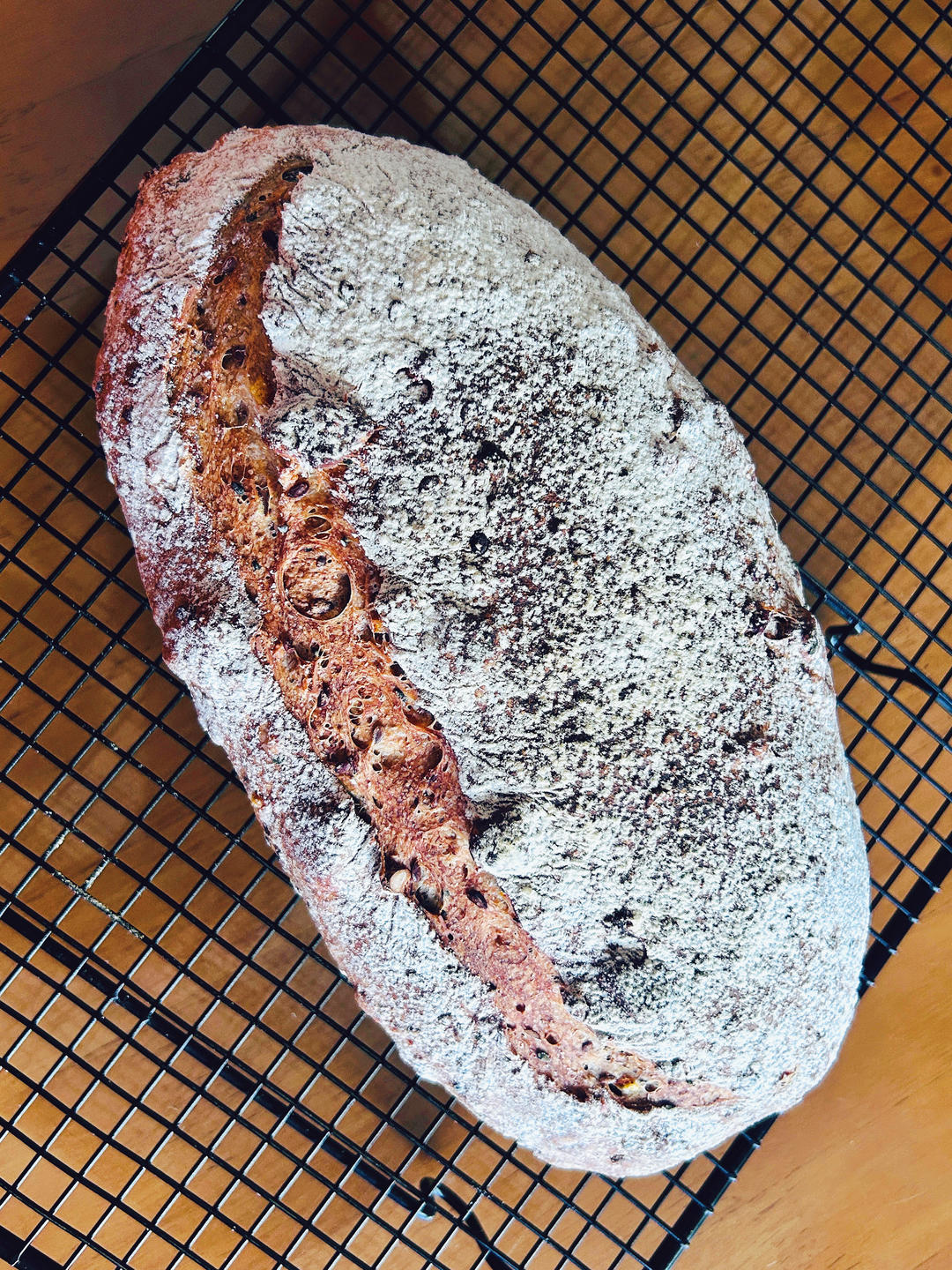 无糖无油的「亚麻籽多谷物面包」，做一次秒被吃光