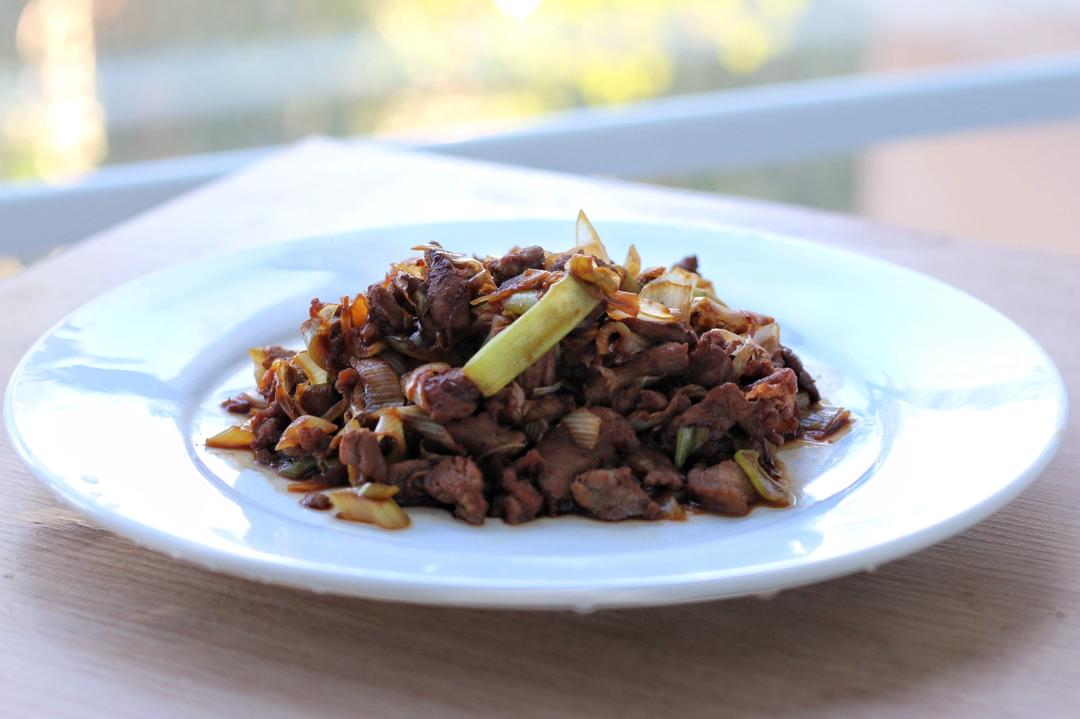 【嗷呜】老北京葱爆羊肉