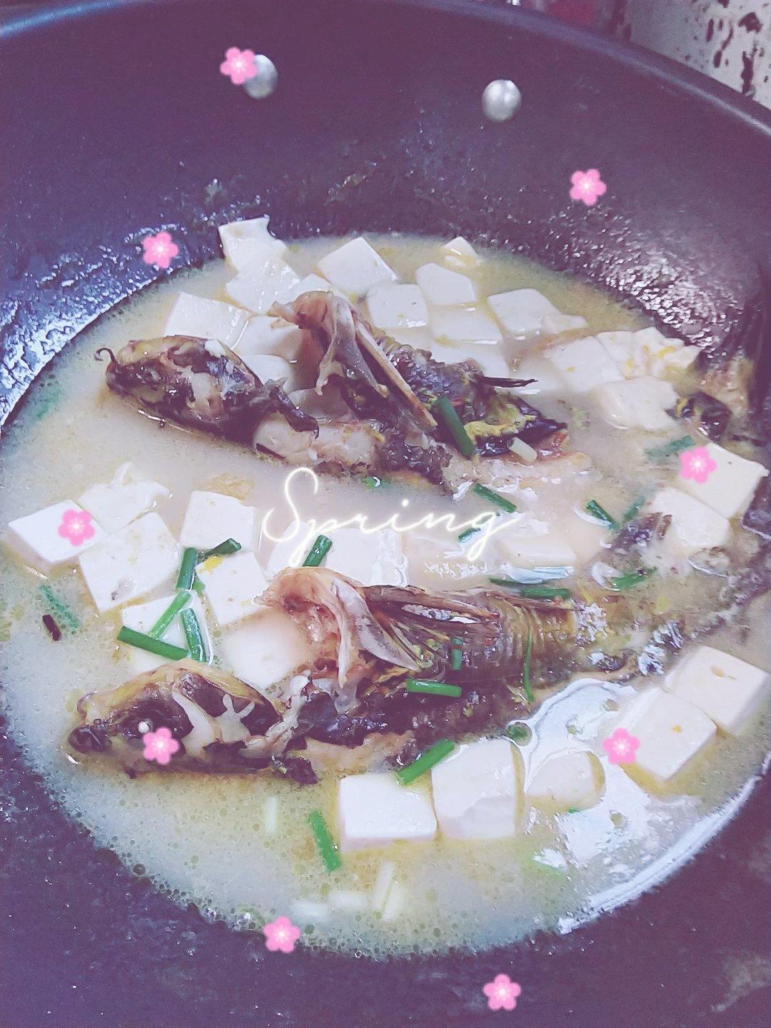 黄骨鱼豆腐汤
